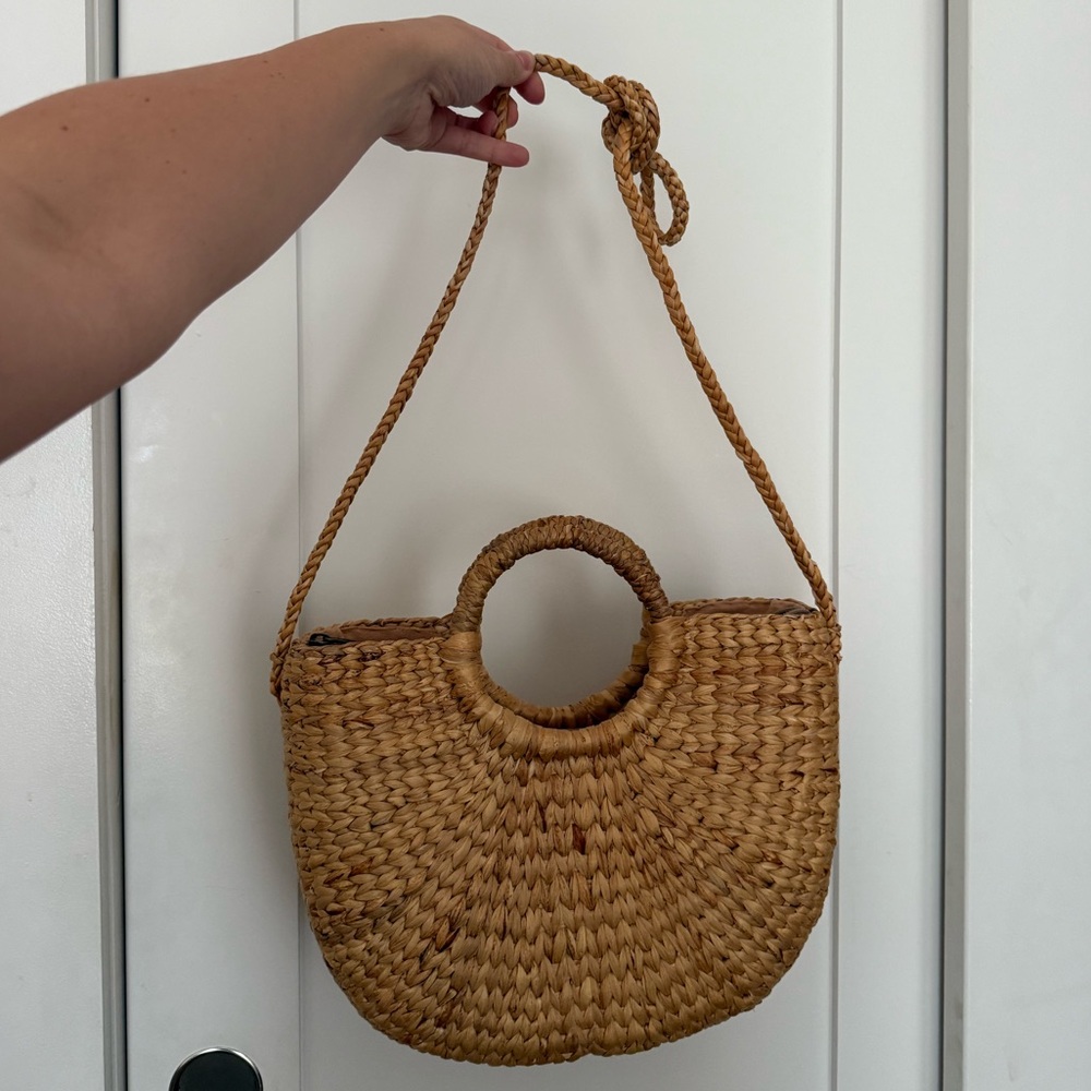 Stylish Tan Woven Handbag